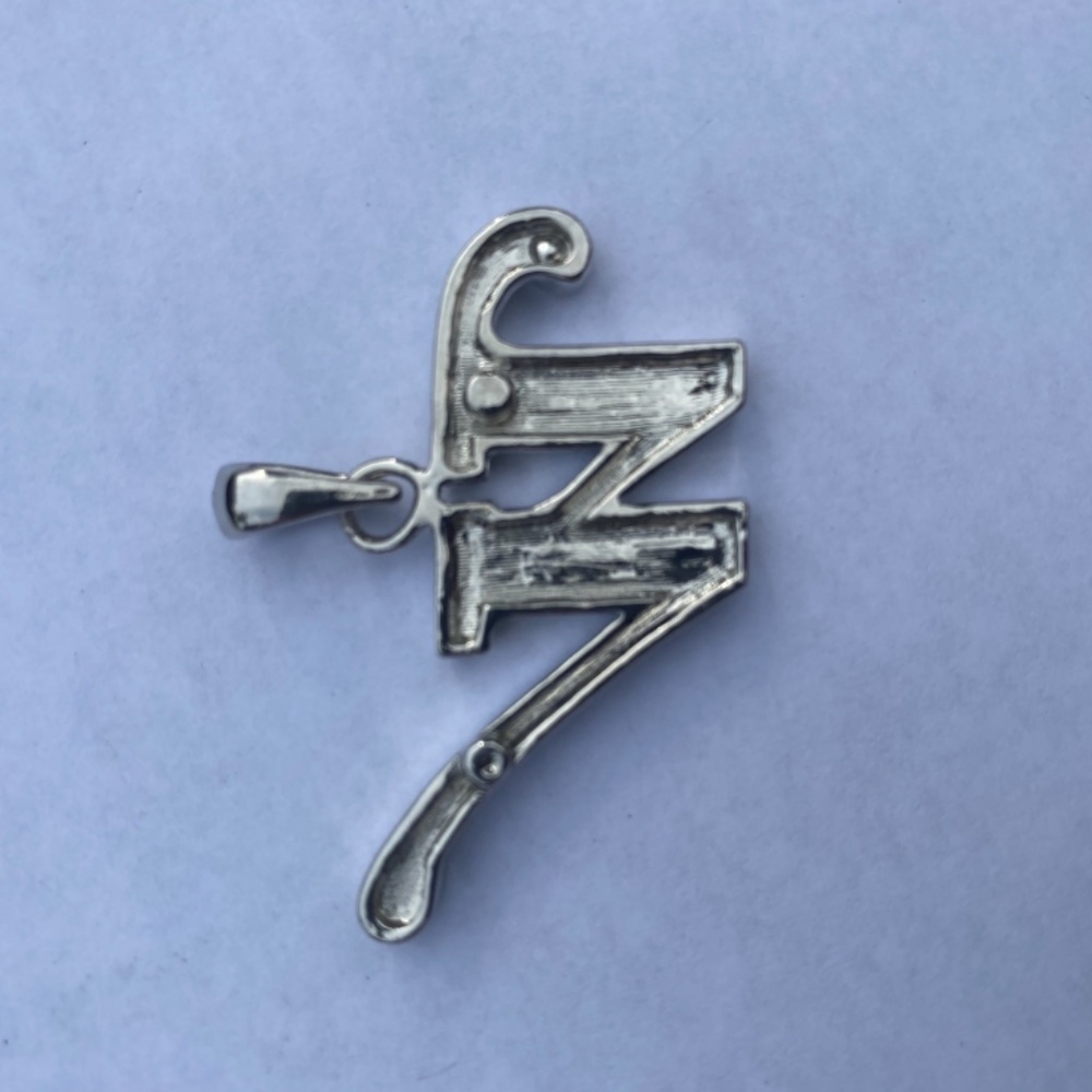 “W”  Rhinestone Keychain - Picture 2 of 6